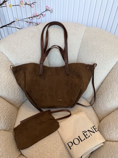 حقيبة من بولين جلد شمواه مع باوتش إضافي حجم ميديوم كواليتي جداً عالية <br> <span class='text-color-warm'>سيتوفر قريباً</span>