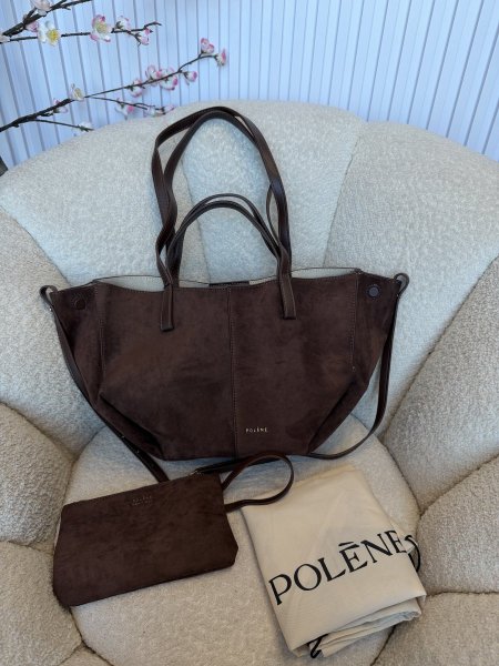 حقيبة من بولين جلد شمواه مع باوتش إضافي حجم ميديوم كواليتي جداً عالية <br> <span class='text-color-warm'>سيتوفر قريباً</span>