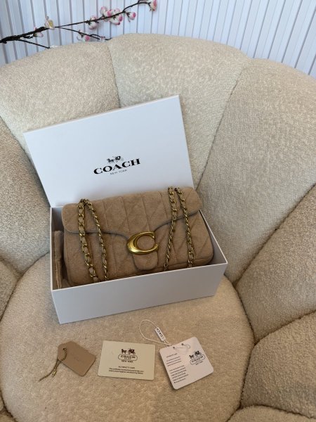 حقيبة كوتش تابي جلد شمواه حجم 25 سم مع علبة كواليتي جداً عالية <br> <span class='text-color-warm'>سيتوفر قريباً</span>