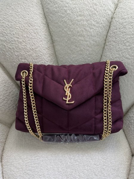 حقيبة ysl حجم كبير لون برغندي قماش شمواه حجم ٣٠ سم 
