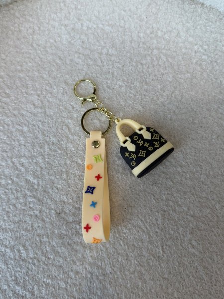 ميدالية مميزة من لوي فيتون