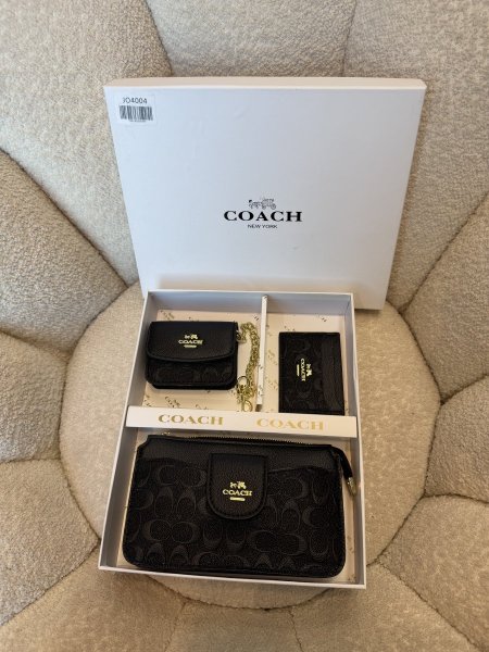 بكج من كوتش مكون من 3 قطع