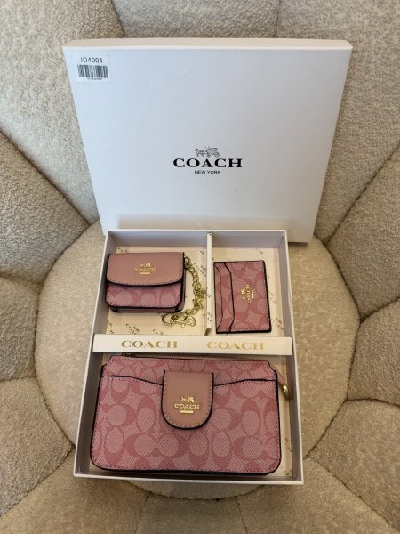 بكج من كوتش مكون من 3 قطع