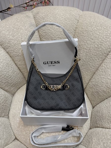 حقيبة من جيس حجم وسط كواليتي جداً عالية شاملة العلبة <br> <span class='text-color-warm'>سيتوفر قريباً</span>