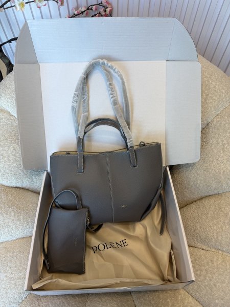 حقيبة من بولين حجم ميديوم كواليتي مشابهة للأصلية شاملة البوكس <br> <span class='text-color-warm'>سيتوفر قريباً</span>