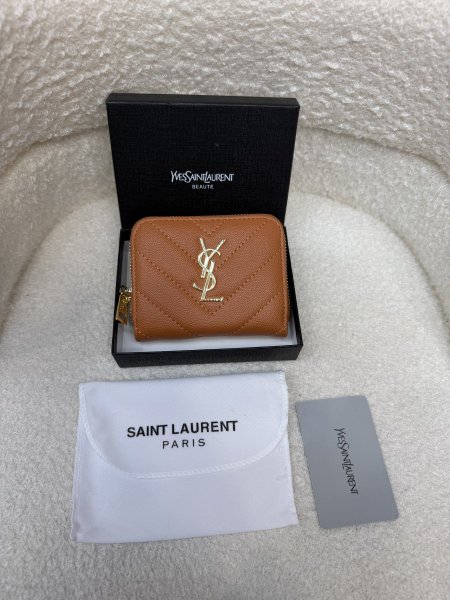 محفظة ysl حجم وسط كواليتي جداً عالية