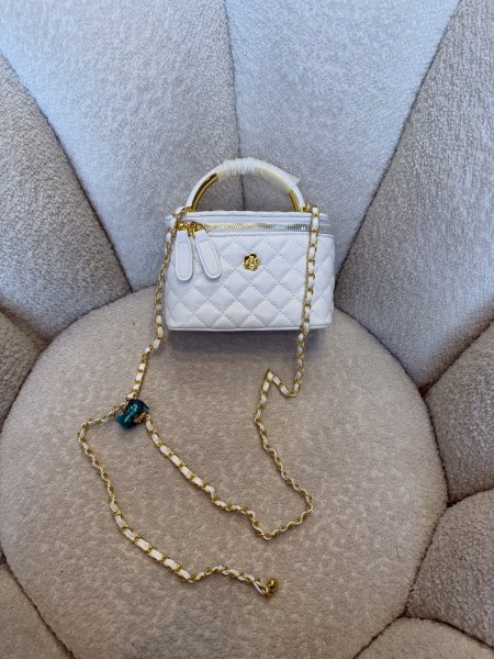 بديل شنطة شانيل بوكس كواليتي عالية <br> <span class='text-color-warm'>سيتوفر قريباً</span>