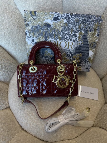 حقيبة ليدي دي_جوي حجم 22سم كواليتي جداً عالية شاملة العلبة