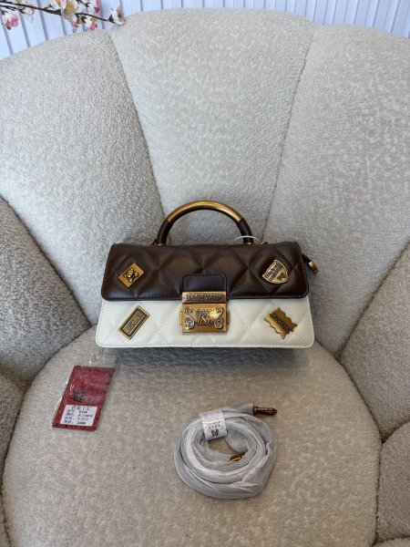 حقيبة اصلية من براند BANEVANF كواليتي جداّ عالية <br> <span class='text-color-warm'>سيتوفر قريباً</span>