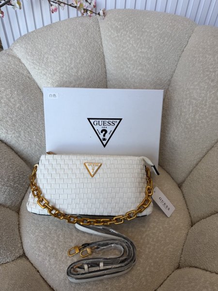 حقيبة مميزة من جيس حجم وسط كواليتي جداّ عالية شاملة العلبة