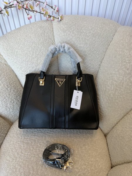 حقيبة مميزة من جيس حجم وسط كواليتي جداّ عالية