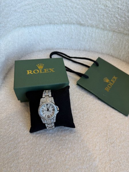 ساعة الترند من روليكس كواليتي جداّ عالية