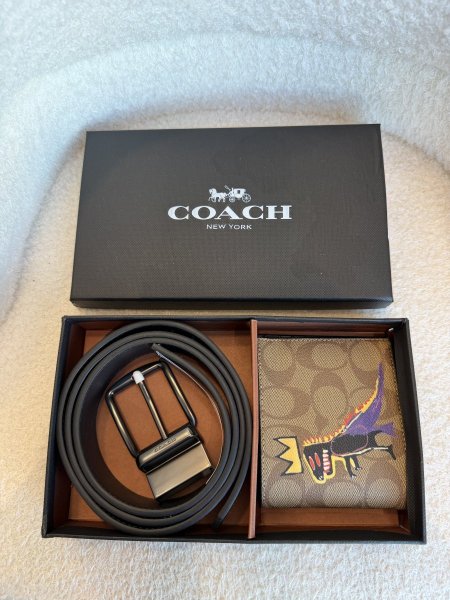 بكج رجالي مكون من قطعتين (جلد طبيعي ١٠٠٪؜)