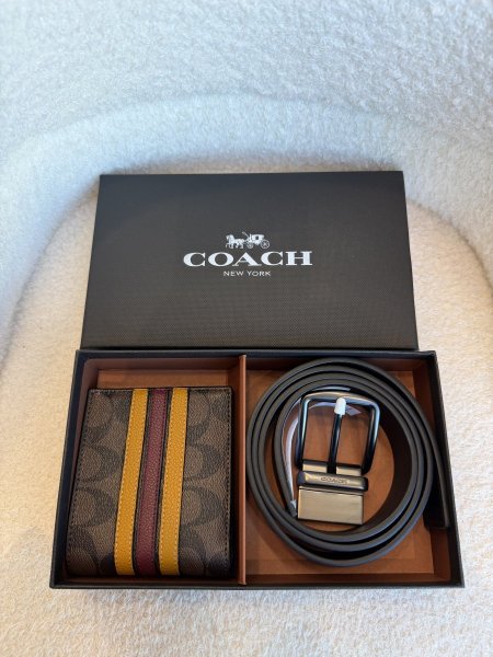 بكج رجالي مكون من قطعتين (جلد طبيعي ١٠٠٪؜)