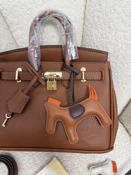 تشارمز الحصان من Hermes