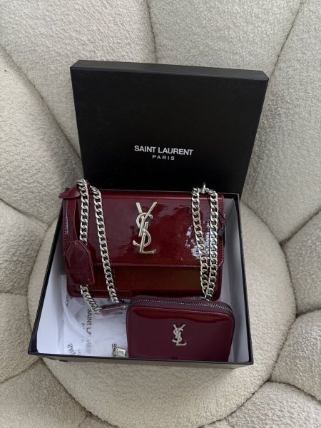 بكج ysl مكون من قطعتين (شنطة و محفظة) شامل البوكس كواليتي جداً عالية