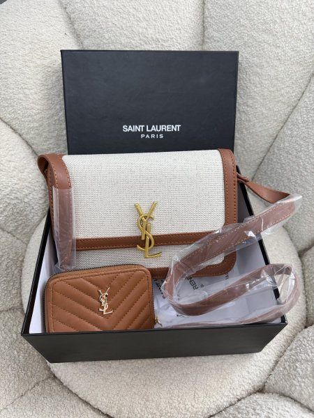 بكج ysl مكون من قطعتين (شنطة و محفظة) شامل البوكس كواليتي جداً عالية