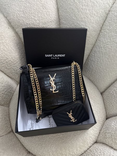 بكج ysl مكون من قطعتين (شنطة و محفظة) شامل البوكس كواليتي جداً عالية