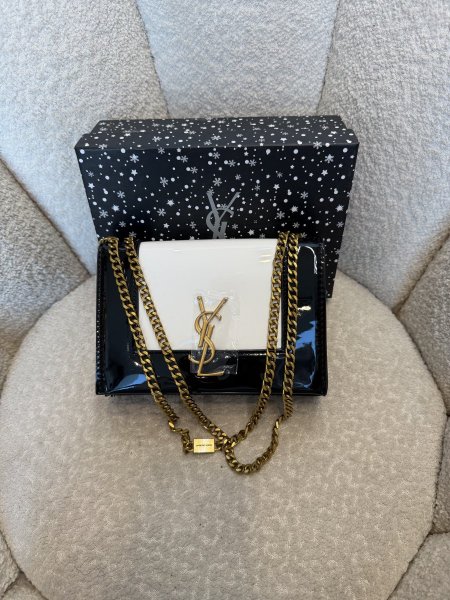 حقيبة مميزة من ysl حجم وسط كواليتي جداّ عالية شاملة العلبة