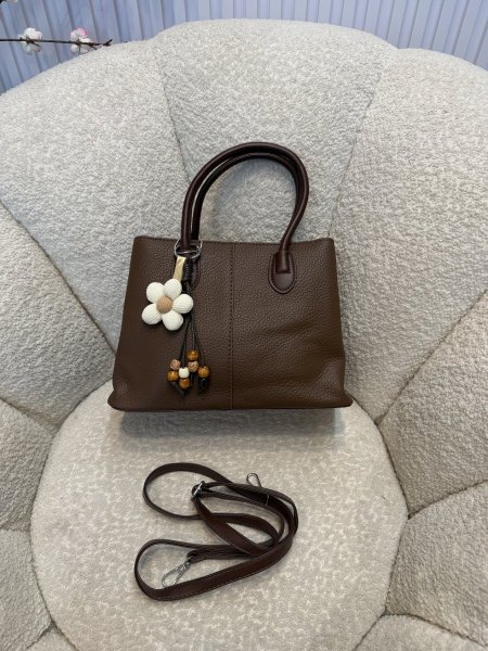 حقيبة عملية حجم متوسط كواليتي عالية <br> <span class='text-color-warm'>سيتوفر قريباً</span>