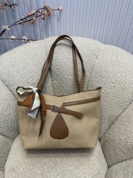 حقيبة عملية حجم كبير كواليتي عالية <br> <span class='text-color-warm'>سيتوفر قريباً</span>