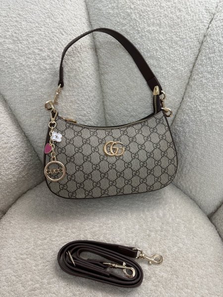 حقيبة مميزة من جوتشي حجم 22 سم كواليتي جداً عالية