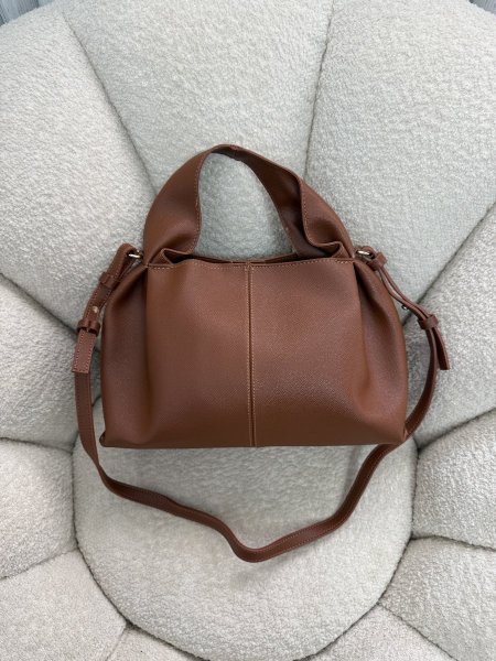 حقيبة الترند من بولين (إصدار حديث) حجم ميديوم كواليتي جداً عالية <br> <span class='text-color-warm'>سيتوفر قريباً</span>