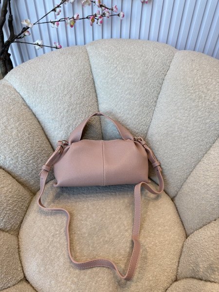 حقيبة الترند من بولين (إصدار حديث) حجم سمول كواليتي جداً عالية <br> <span class='text-color-warm'>سيتوفر قريباً</span>