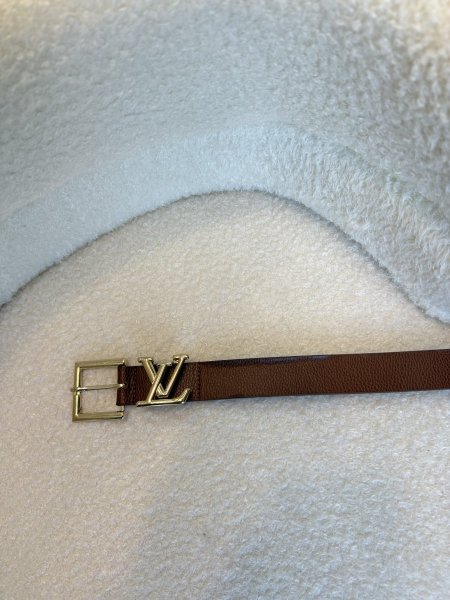 حزام من LV كواليتي عالية