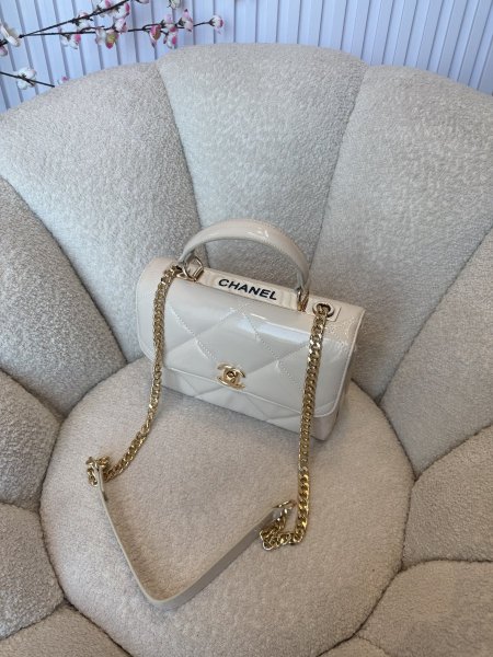 شنطة شانيل إصدار جديد حجم ٢٥ سم كواليتي جداً عالية <br> <span class='text-color-warm'>سيتوفر قريباً</span>