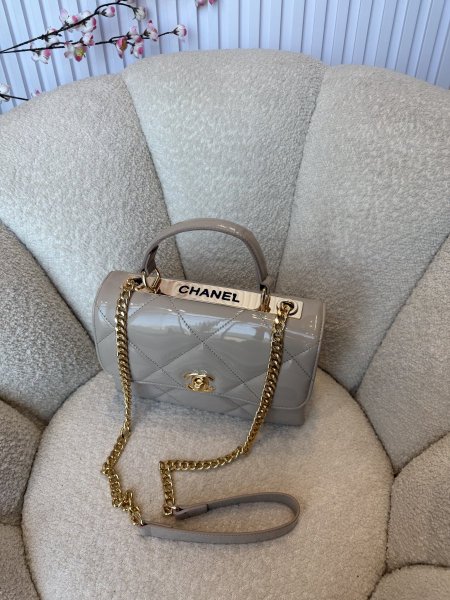 شنطة شانيل إصدار جديد حجم ٢٥ سم كواليتي جداً عالية <br> <span class='text-color-warm'>سيتوفر قريباً</span>