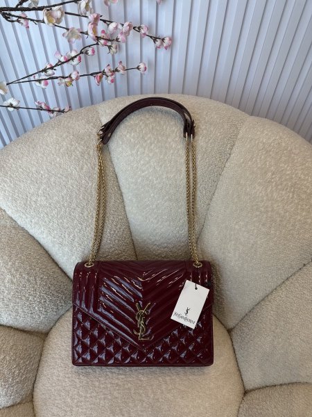 حقيبة ysl الشهيرة حجم 33سم كواليتي جداً عالية جلد لامع