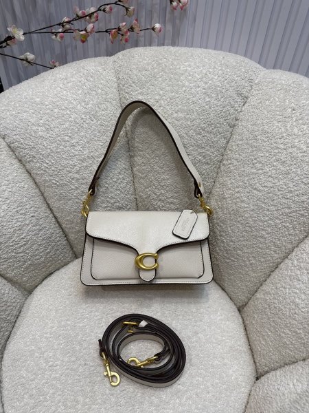 حقيبة كوتش تابي حجم 25 سم كواليتي جداً عالية <br> <span class='text-color-warm'>سيتوفر قريباً</span>