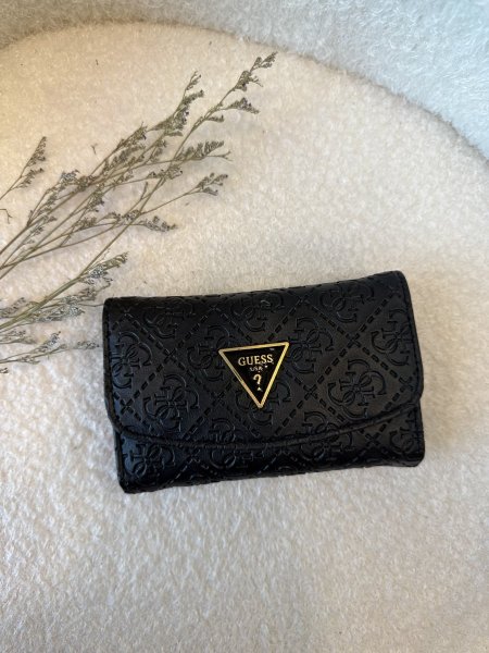 محفظة من جيس حجم وسط مع سحاب داخلي