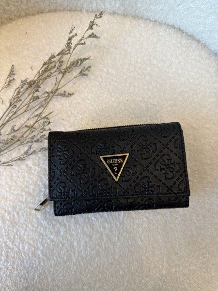 محفظة من جيس حجم وسط مع سحاب داخلي