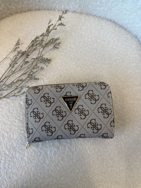 محفظة من جيس حجم وسط مع سحاب داخلي