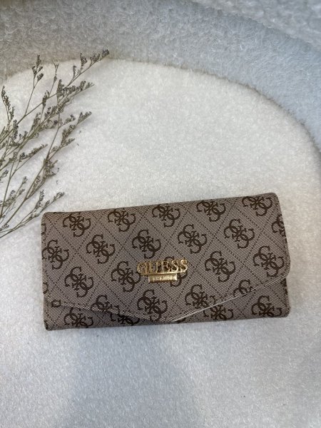 محفظة من جيس حجم كبير مع سحاب داخلي