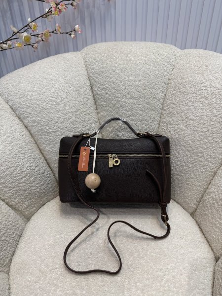 حقيبة الترند من لوربيانا حجم 25 سم كواليتي جداً عالية <br> <span class='text-color-warm'>سيتوفر قريباً</span>