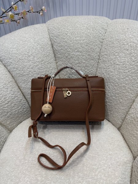 حقيبة الترند من لوربيانا حجم 25 سم كواليتي جداً عالية <br> <span class='text-color-warm'>سيتوفر قريباً</span>