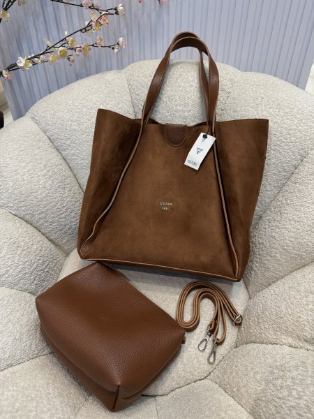 حقيبة مميزة من جيس إصدار محدود حجم 35 سم كواليتي جداً عالية