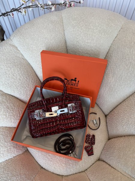 حقيبة هيرمز بيرجن جلد تمساح حجم ٢٥ سم كواليتي عالية شاملة البوكس <br> <span class='text-color-warm'>سيتوفر قريباً</span>