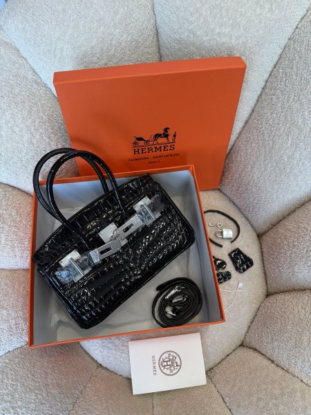 حقيبة هيرمز بيرجن جلد تمساح حجم ٢٥ سم كواليتي عالية شاملة البوكس