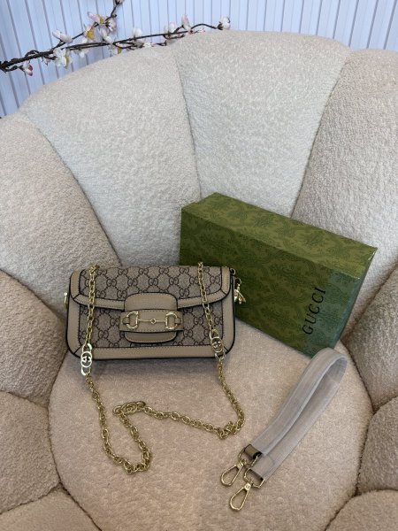 حقيبة من جوتشي كواليتي جداً عالية شاملة البوكس <br> <span class='text-color-warm'>سيتوفر قريباً</span>